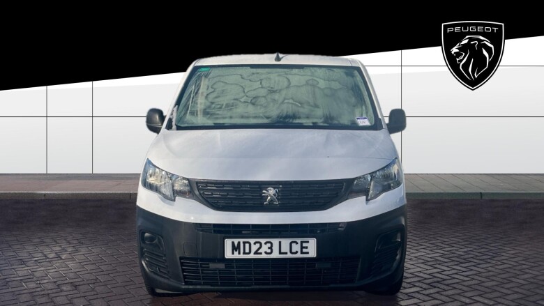 Peugeot Partner Long Diesel 950 1.5 BlueHDi 100 Professional Premium + Van